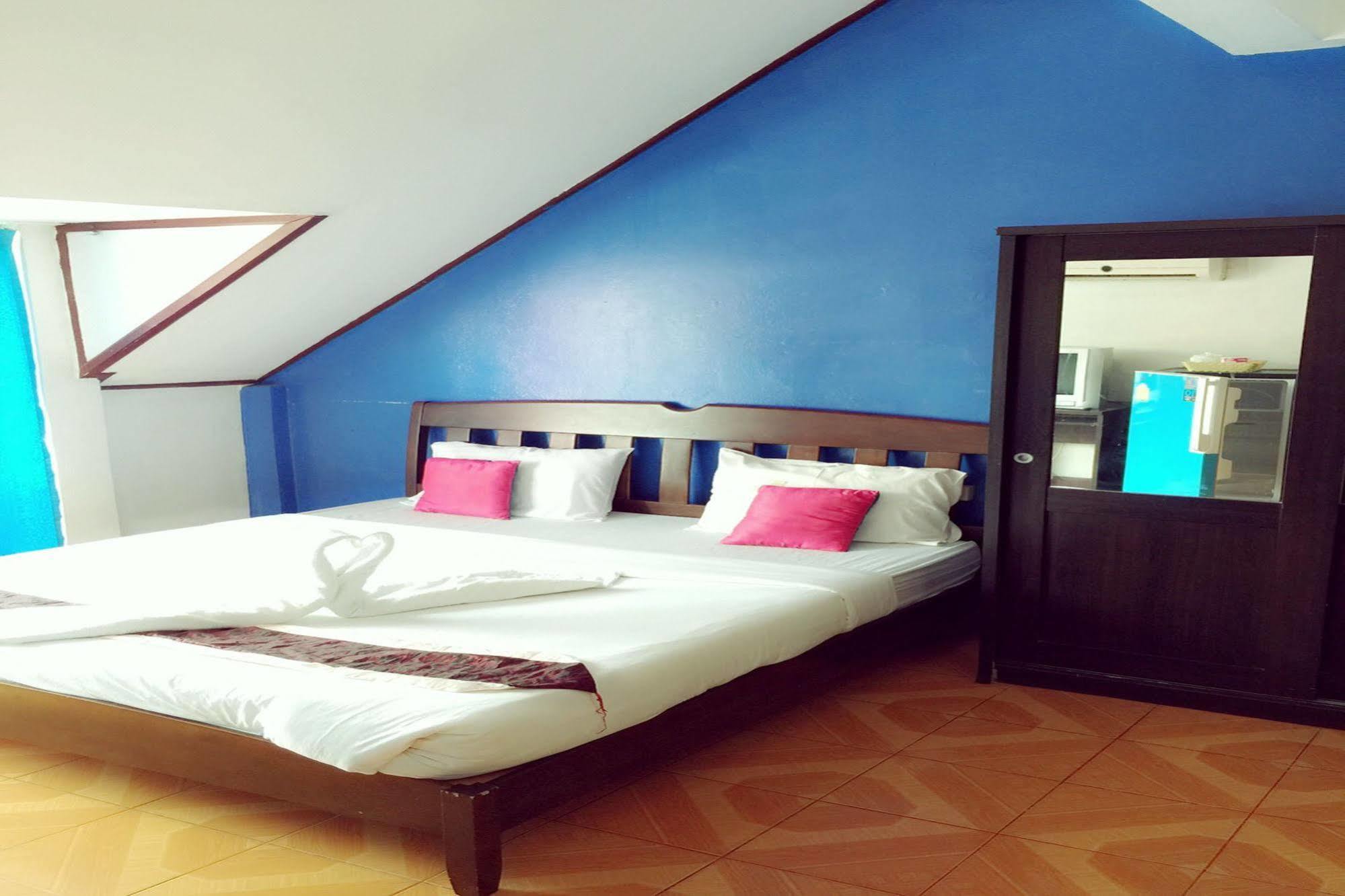 Lalit Guesthouse 2 Ча Ам Екстериор снимка
