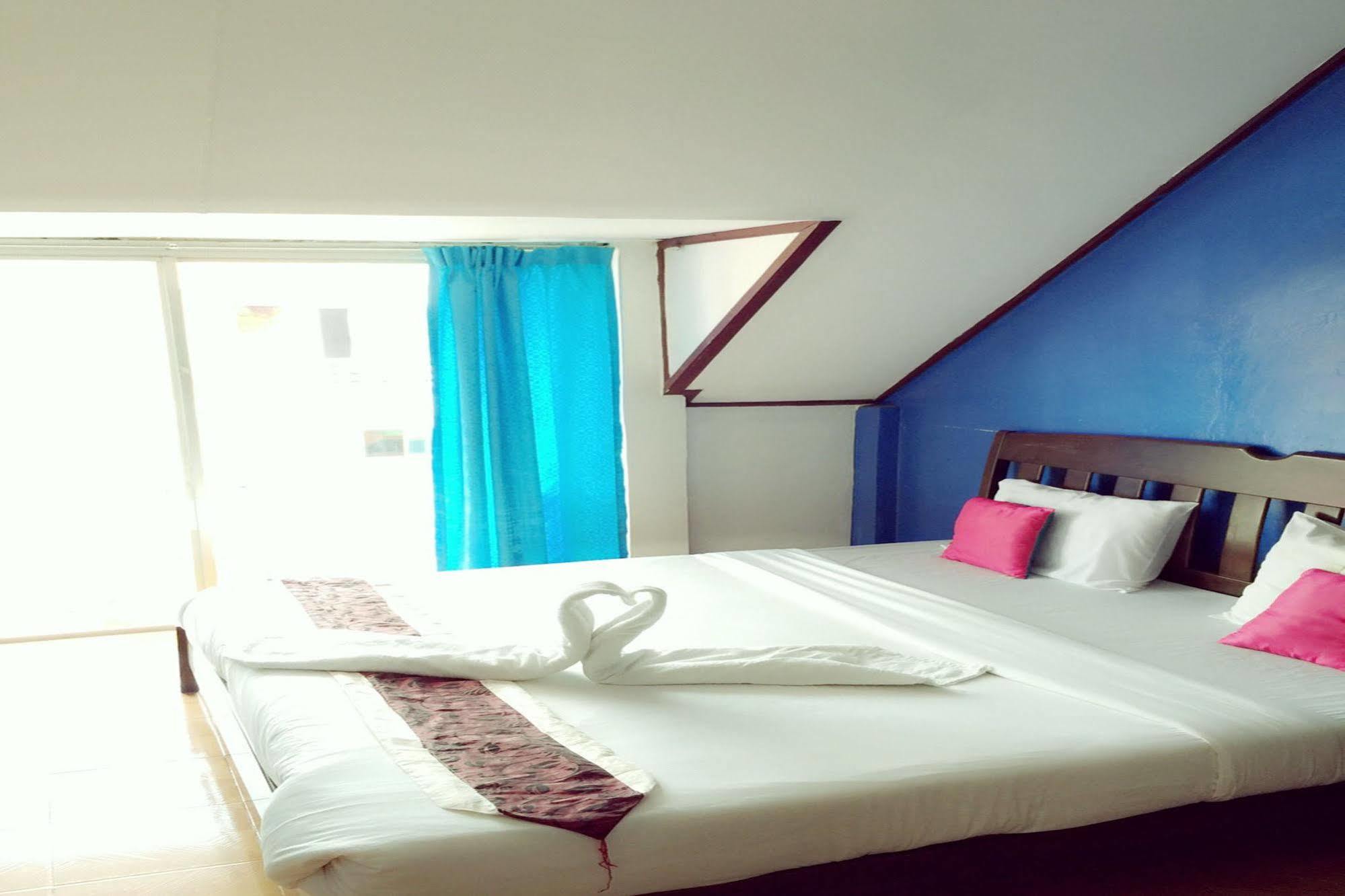 Lalit Guesthouse 2 Ча Ам Екстериор снимка